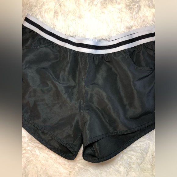 Lascana VENUS Black Women's Swim Coverup Shorts size 6 - Picture 5 of 12